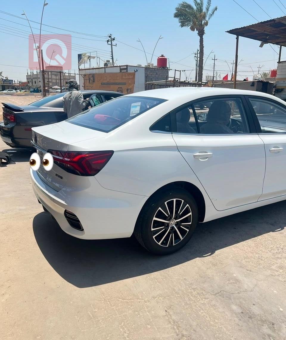 MG 5 Plus